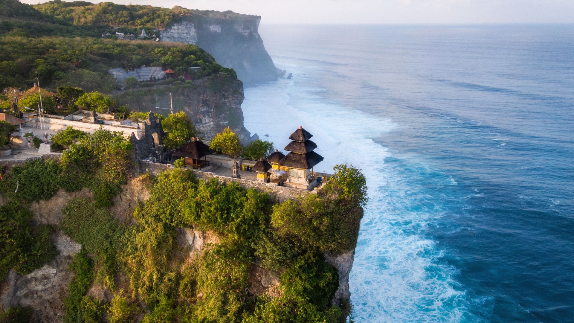 Ulutwatu temple