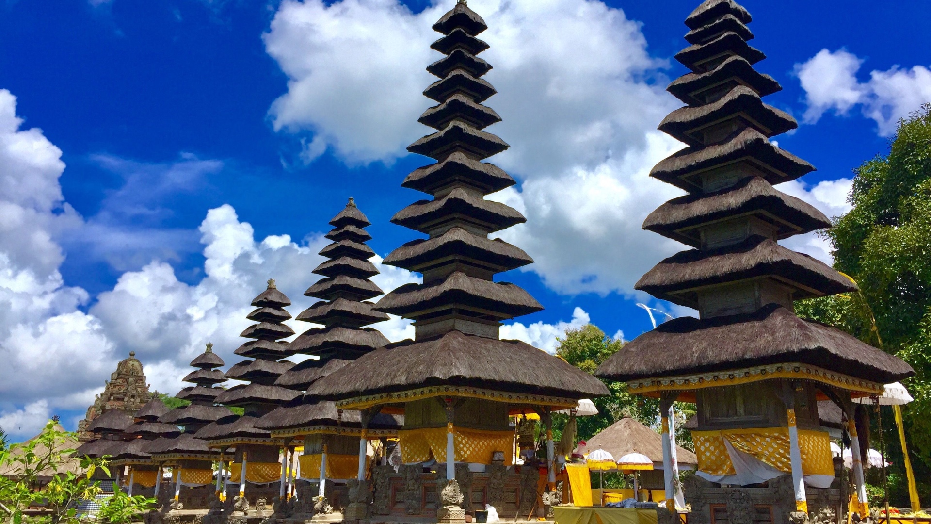 Discover Taman ayun temple in bali