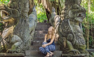 Discover Ubud monkey forest with Bali driver