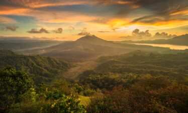 Discover sunrise of mount batur