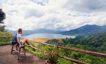 Enjoy the beauty of mount batur in kintamani