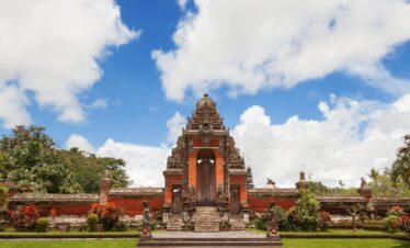 Explore Taman ayin temple in bali