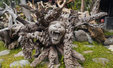 Wood carving in ubud