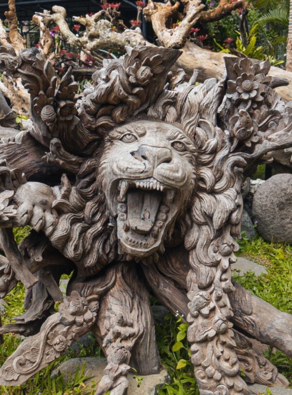 Wood carving in ubud