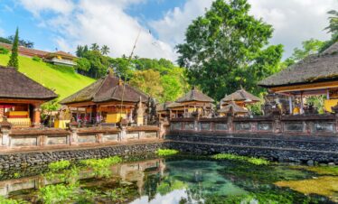 Discover Tirta Empul temple