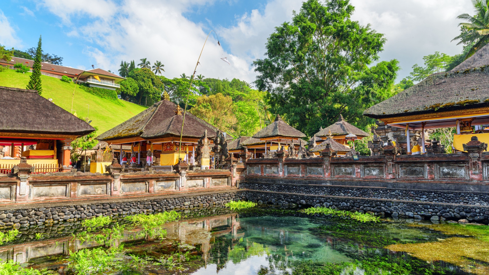 Discover Tirta Empul temple